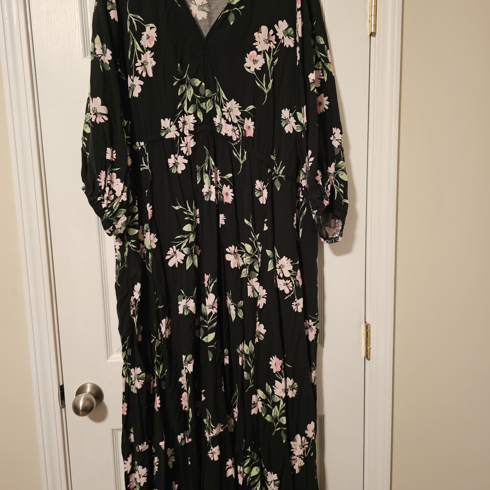 Torrid Black Floral Maxi Dress 5 5X 28